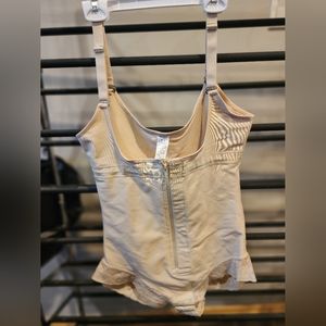 Shapewear bodysuit